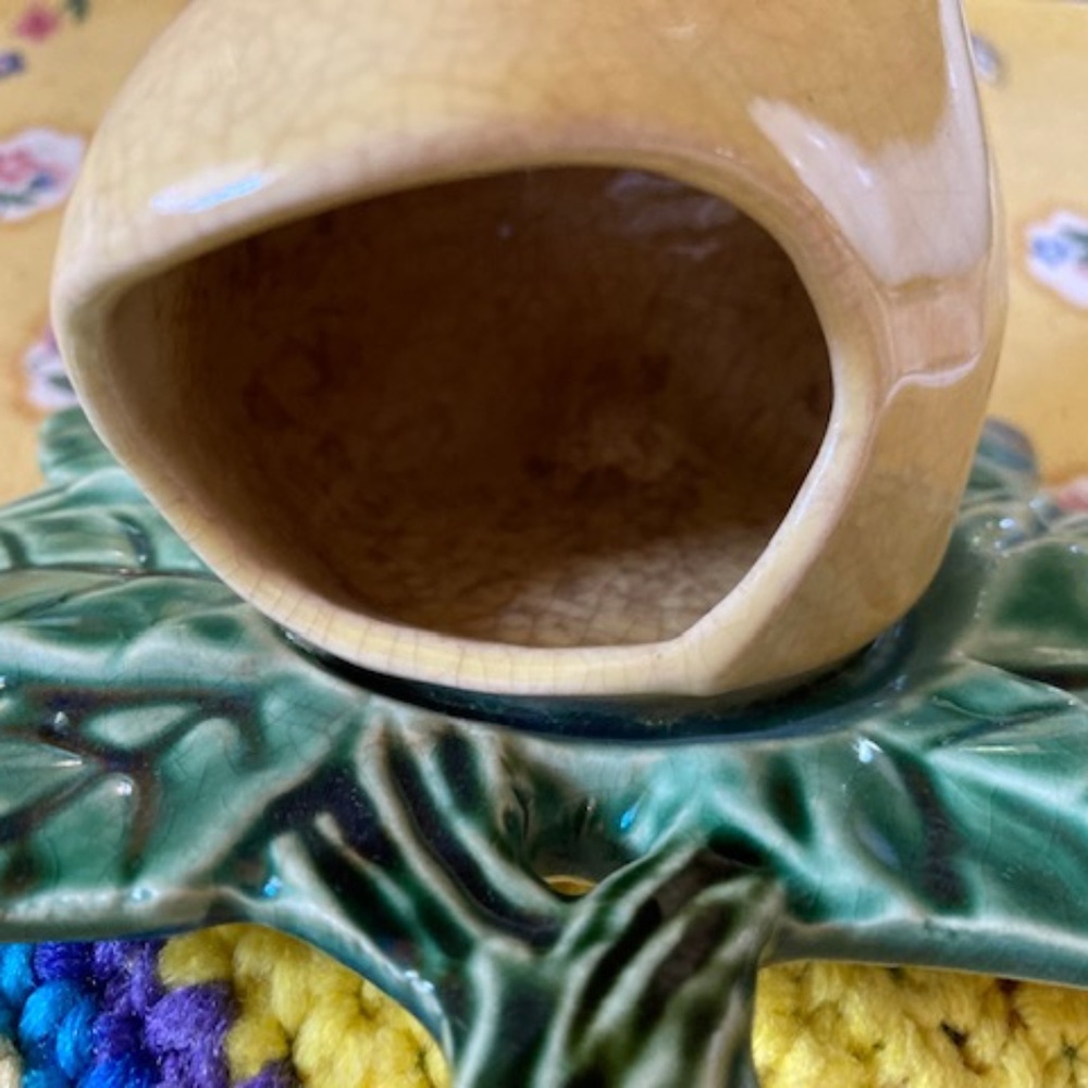 Vintage "Pear" Wall Pocket - Picture 4 of 12